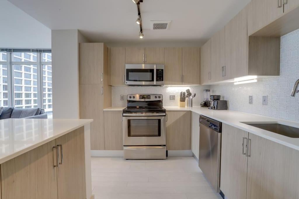 Wonderful 2Br Apartment At Crystal City Arlington Bagian luar foto