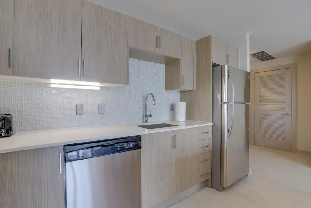 Wonderful 2Br Apartment At Crystal City Arlington Bagian luar foto