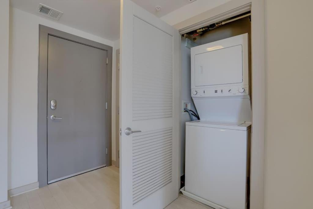 Wonderful 2Br Apartment At Crystal City Arlington Bagian luar foto