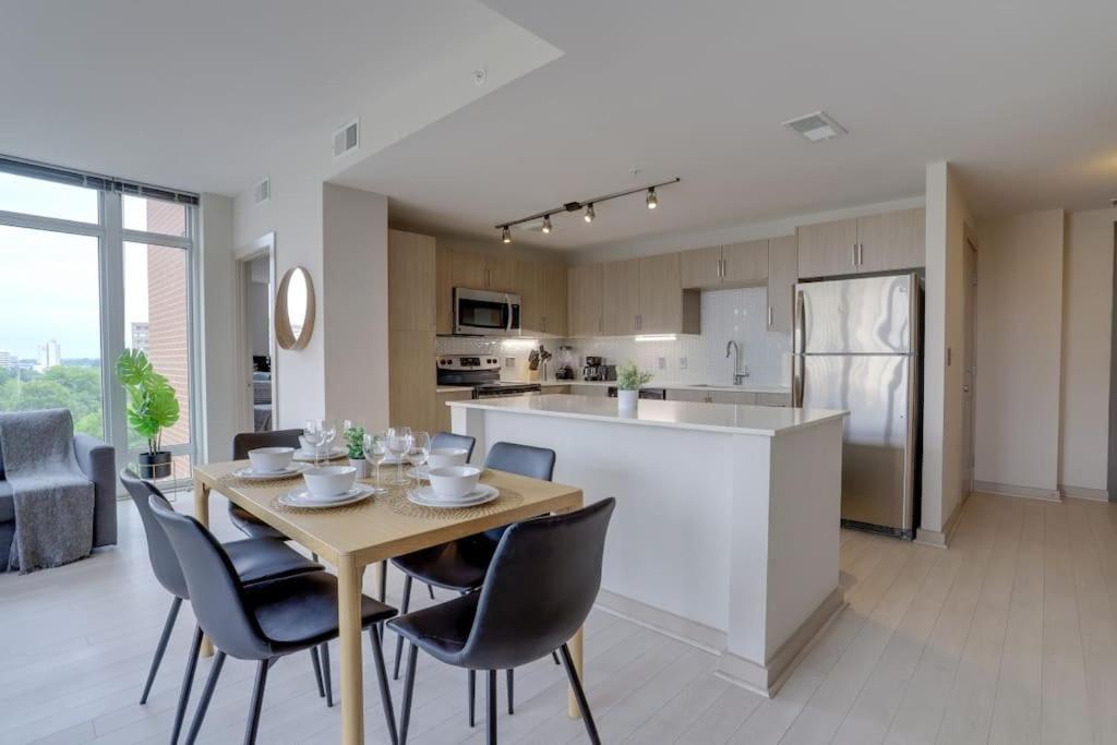 Wonderful 2Br Apartment At Crystal City Arlington Bagian luar foto